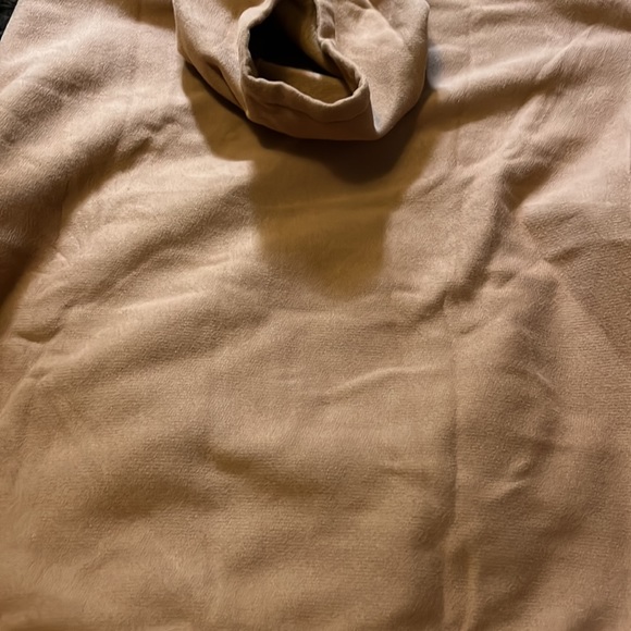 VANS brands, light brown cush comfy hoodie with kangaroo pocket, so soft - Picture 7 of 10